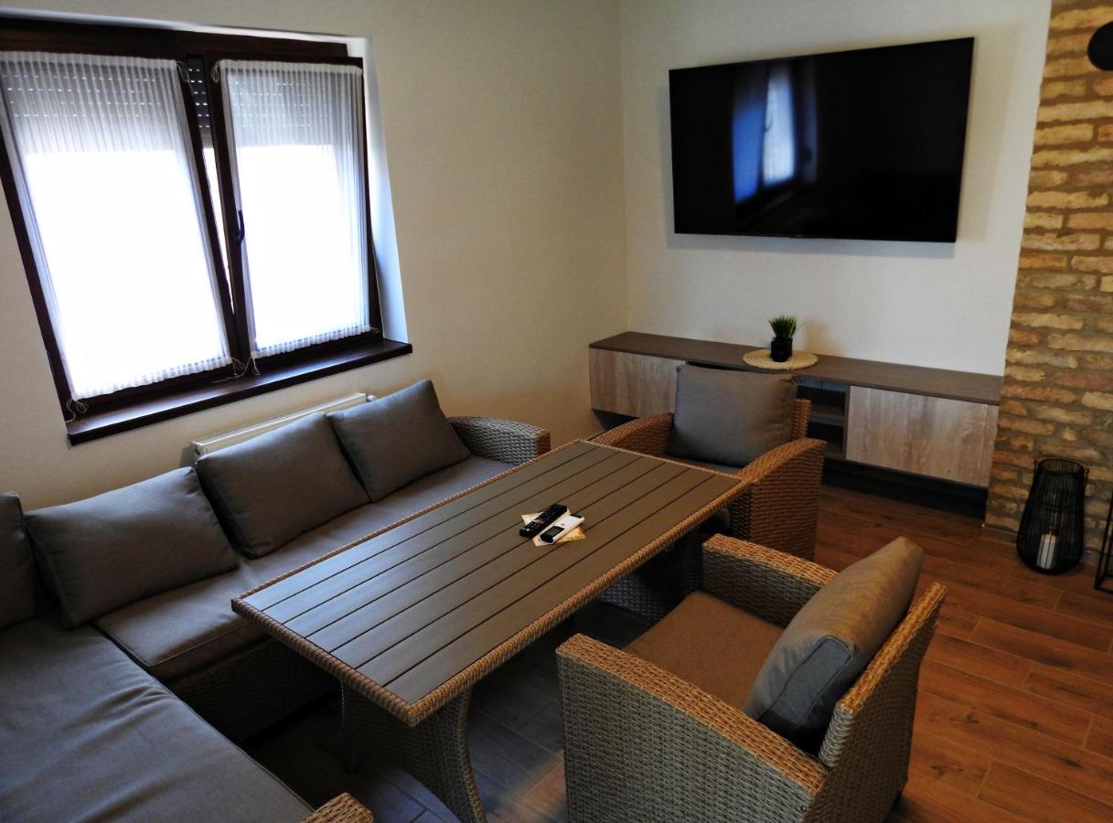 Kukorica Csarda Apartman 2 Balatonujlak Εξωτερικό φωτογραφία